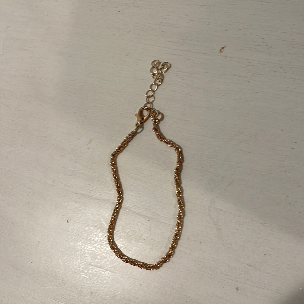 Gold chain braclet